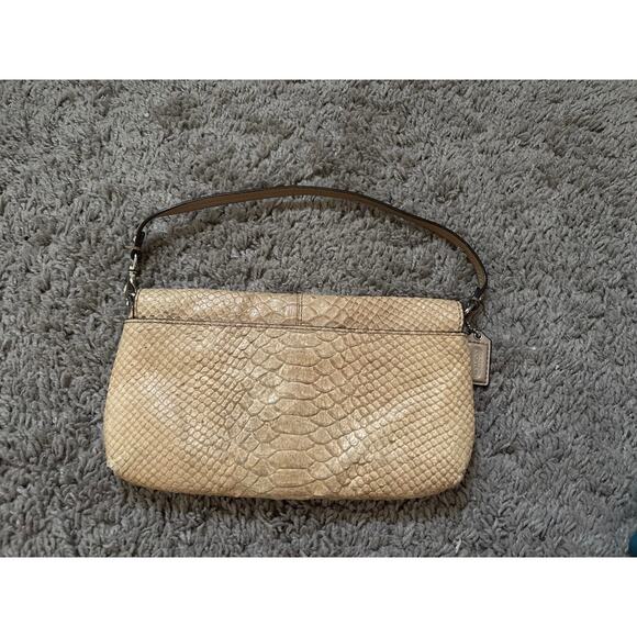 Coach Alligator Skin Clutch/ Wristlet w removable strap from 2008/9 Beige - Picture 3 of 9